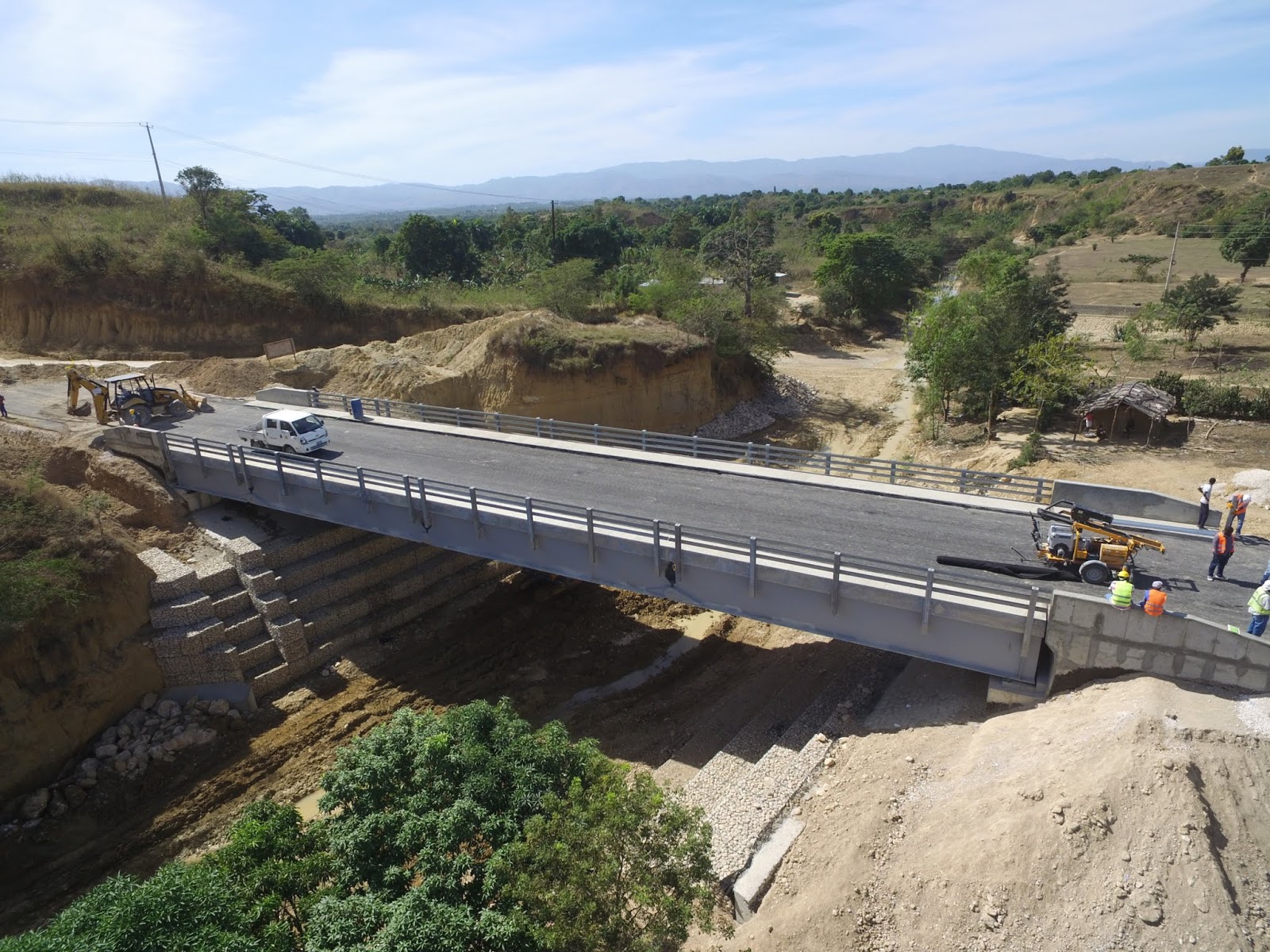 CONSTRUCTION DE 4 PONTS ET 1 DALOT SUR LA RN3